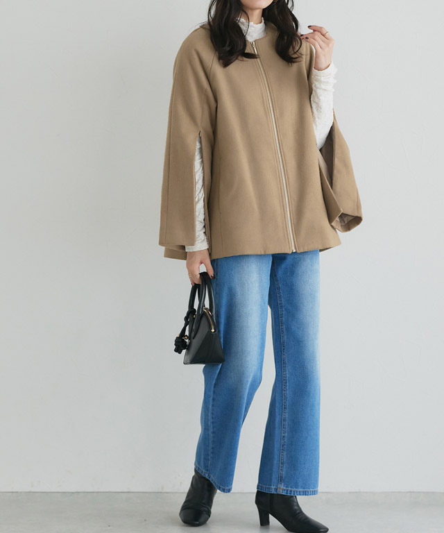 ケープ風コートで魅せる旬顔カジュアル！大人フェミニンな冬コーデ