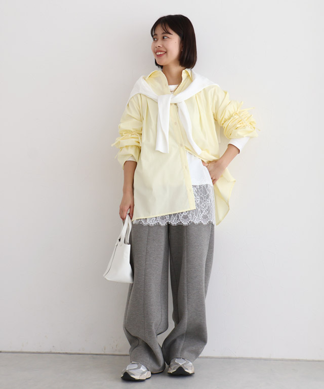 春の陽気に映えるレモンイエロー×レースの、技あり大人カジュアルレイヤード