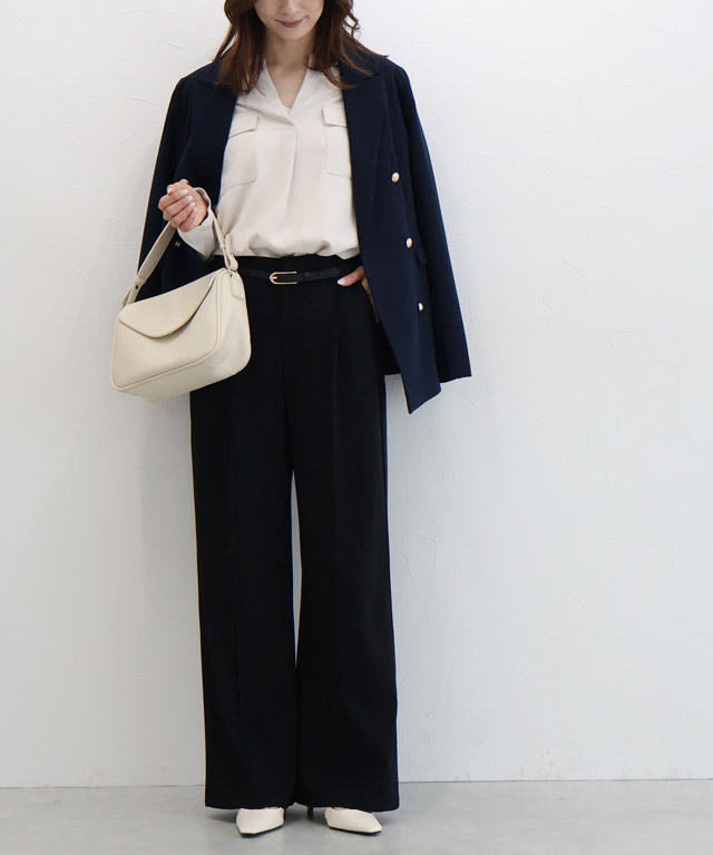 寒暖差もスマートに解決！ダブルジャケット×黒ワイドパンツで作る洗練オフィスカジュアル